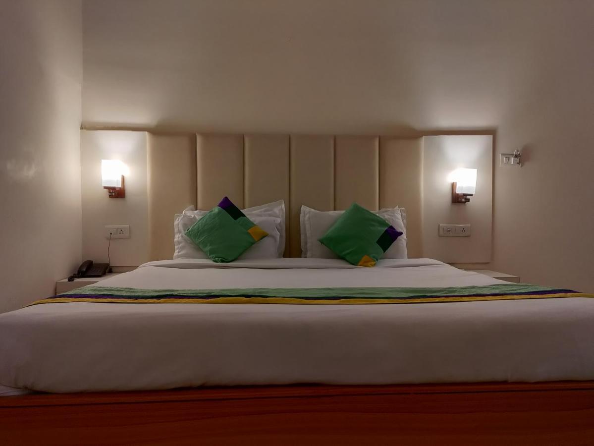 Hotel Tulip Palm Džajpur Exteriér fotografie