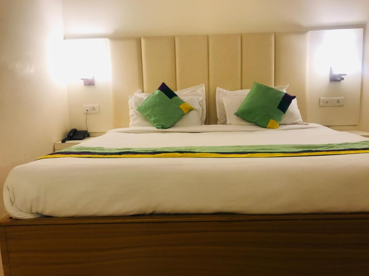 Hotel Tulip Palm Džajpur Exteriér fotografie